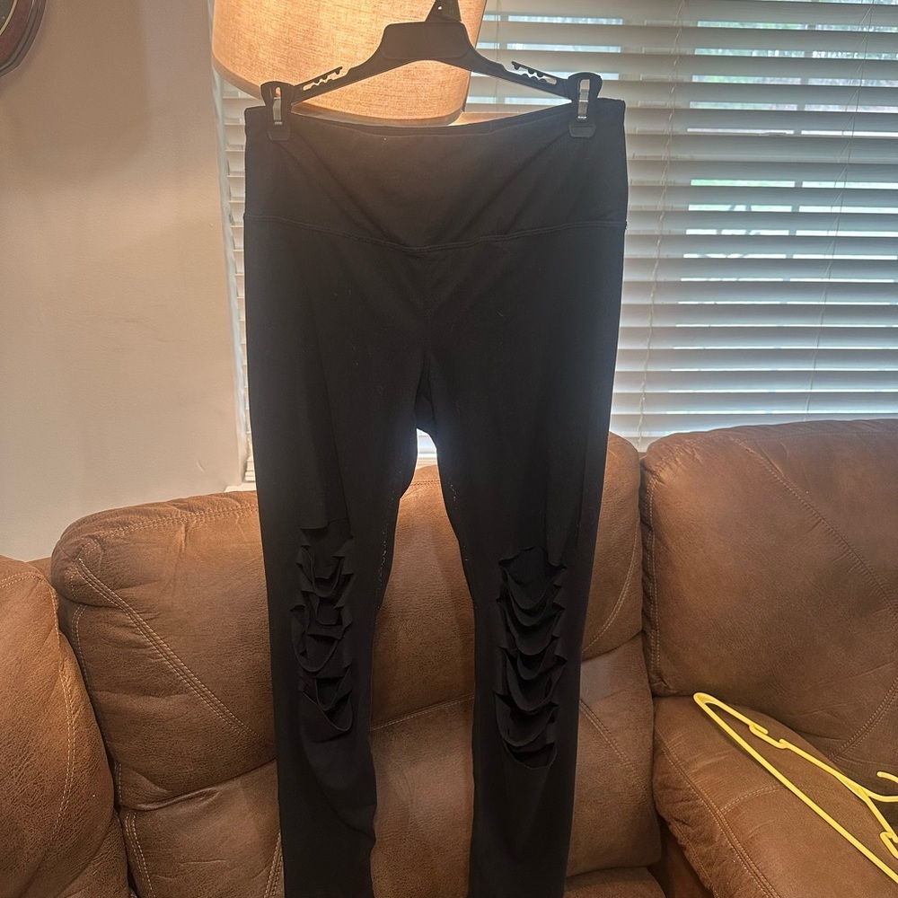 Black Cutout Detail Leggings - Women